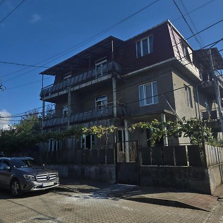 Mziuri Cozy Guesthouse Kobuleti Kültér fotó