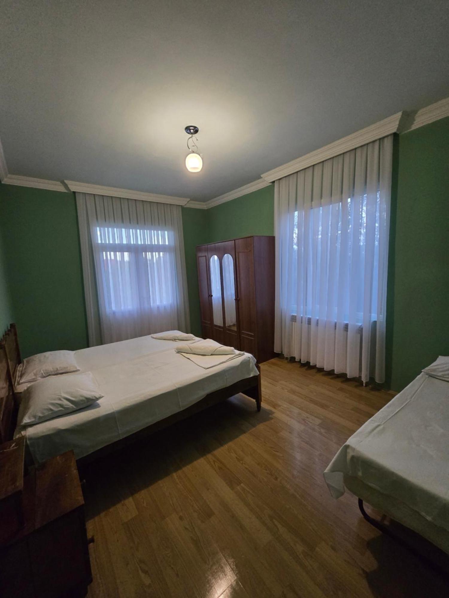 Mziuri Cozy Guesthouse Kobuleti Kültér fotó